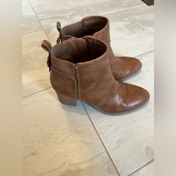 Brown Baretraps Ankle Boots - Picture 2 of 4